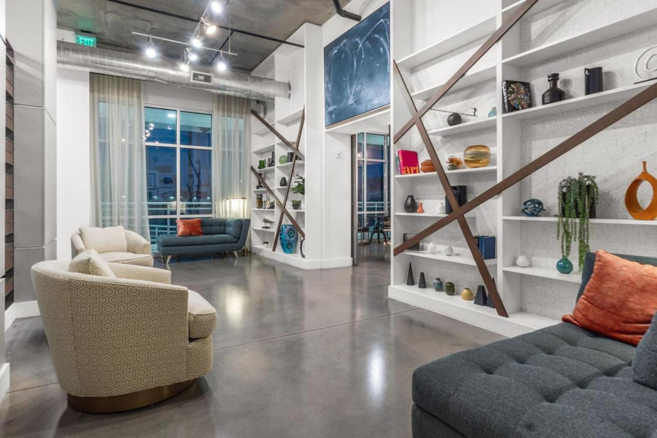 Modern 2 Bed Getaway Steps From Tropicana Field St. Petersburg Esterno foto