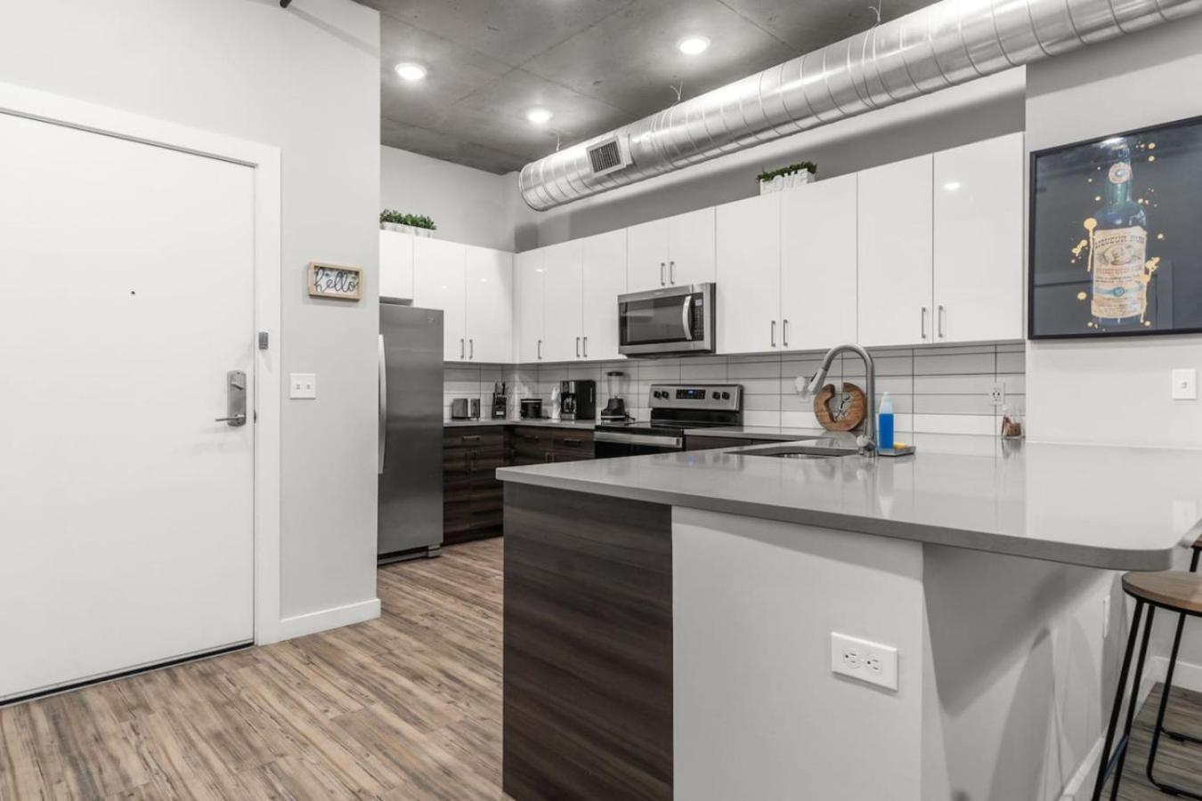 Modern 2 Bed Getaway Steps From Tropicana Field St. Petersburg Esterno foto