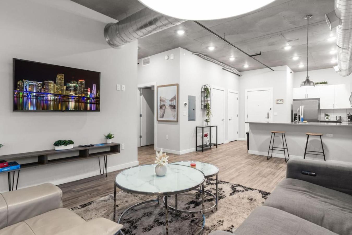 Modern 2 Bed Getaway Steps From Tropicana Field St. Petersburg Esterno foto
